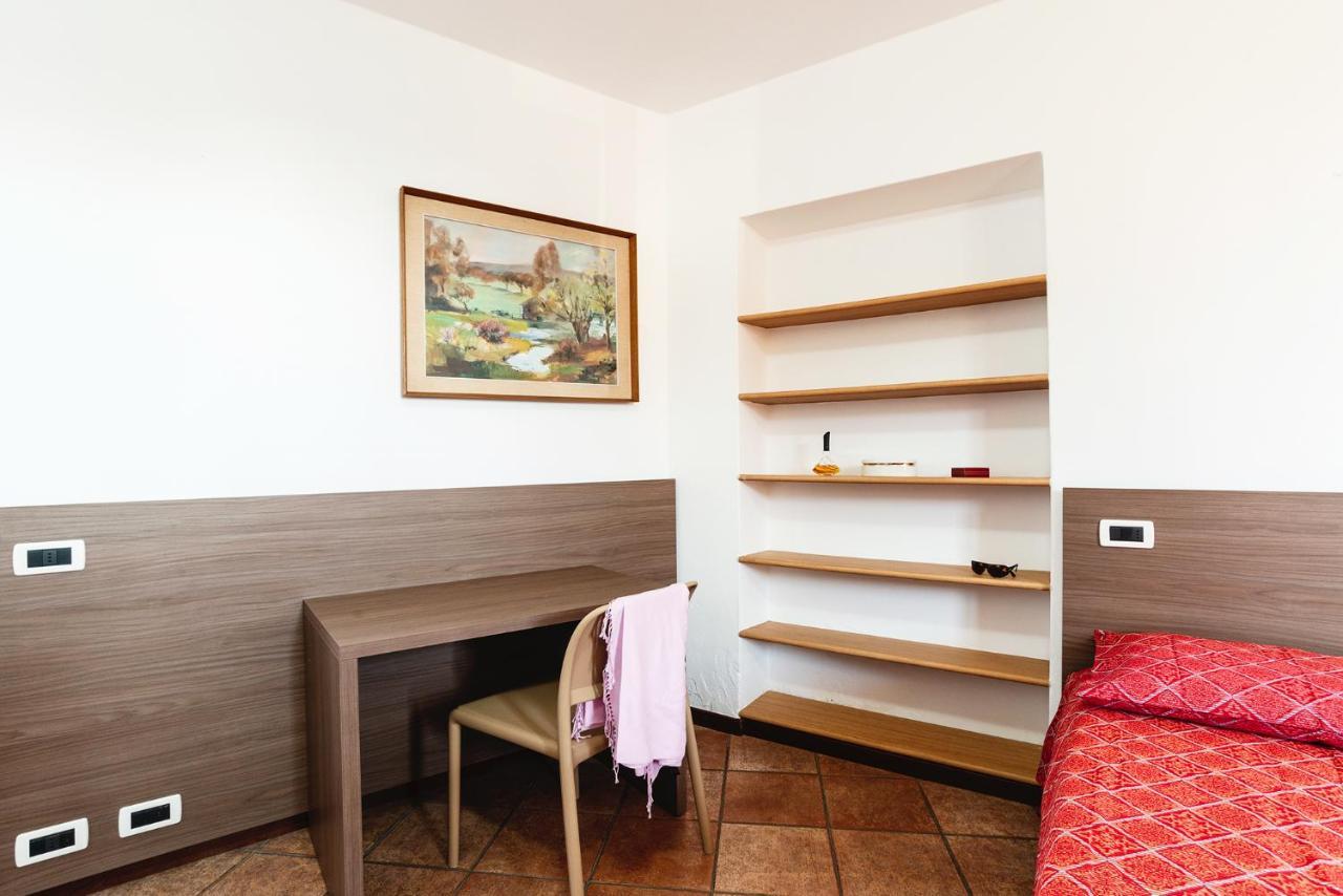 Il Roseto Di Marina Montano Lucino Exterior foto